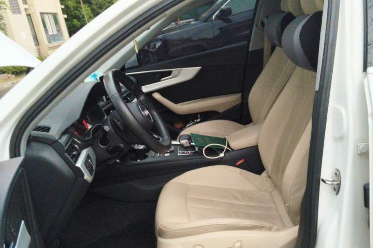 Used Audi A4L 2017 40 TFSI Fashion Model Left Front Seat