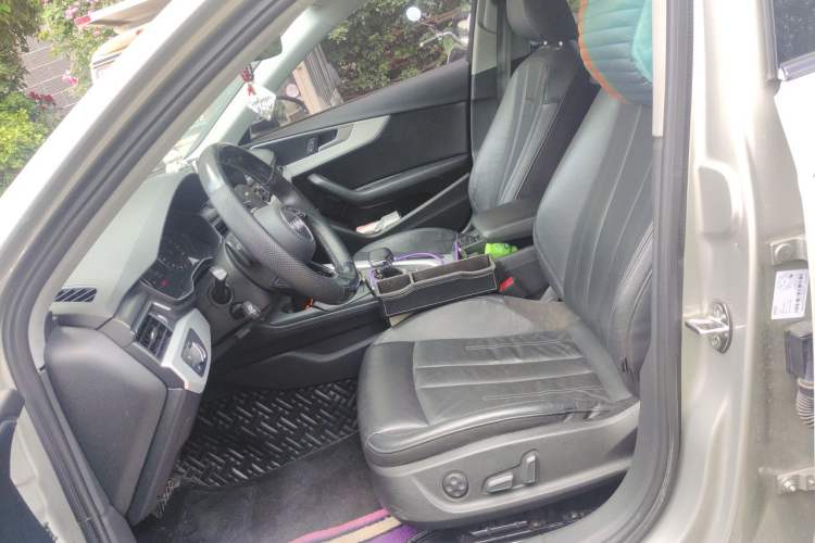 Used Audi A4L 2017 40 TFSI Fashion Model Left Front Seat