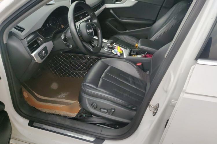 Used Audi A4L 2017 Plus 40 TFSI Fashion Model Left Front Seat