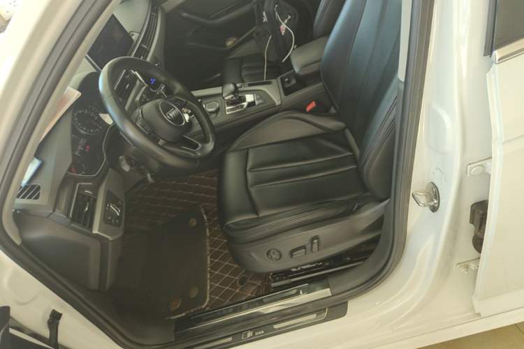 Used Audi A4L 2017 Plus 40 TFSI Ambition Model Left Front Seat