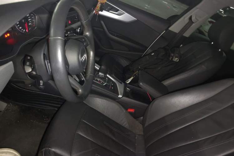Used Audi A4L 2017 40 TFSI Fashion Model Left Front Seat