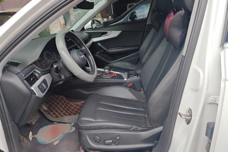 Used Audi A4L 2017 40 TFSI Fashion Model Left Front Seat