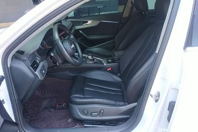 Used Audi A4L 2017 Plus 40 TFSI Ambition Model Left Front Seat