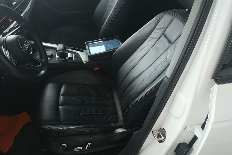Used Audi A4L 2017 40 TFSI Fashion Model Left Front Seat