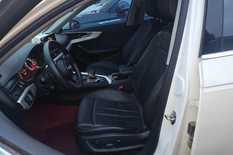 Used Audi A4L 2017 Plus 40 TFSI Fashion Model Left Front Seat