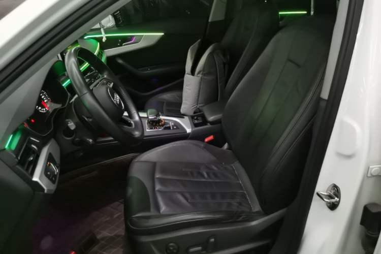 Used Audi A4L 2017 40 TFSI Fashion Model Left Front Seat