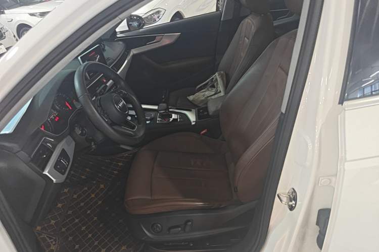Used Audi A4L 2017 40 TFSI Fashion Model Left Front Seat
