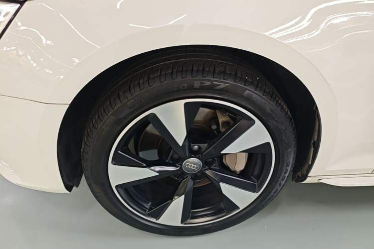 Used Audi A4L 2017 45 TFSI quattro Sport Edition Left Front Wheel Hub