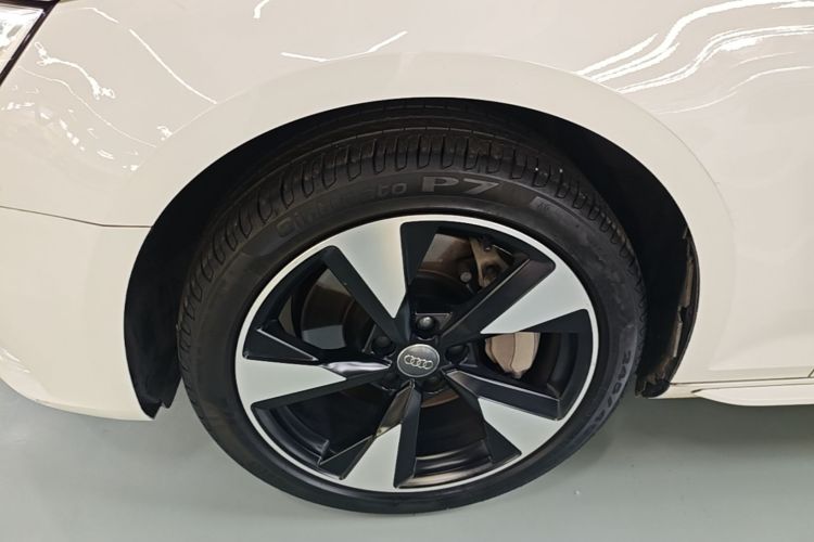 Used Audi A4L 2017 45 TFSI quattro Sport Edition Left Front Wheel Hub