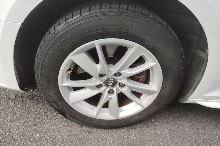 Used Audi A4L 2017 40 TFSI Ambition Edition Left Front Wheel Hub