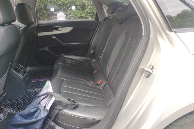 Used Audi A4L 2017 40 TFSI Fashion Model Left Rear Seat