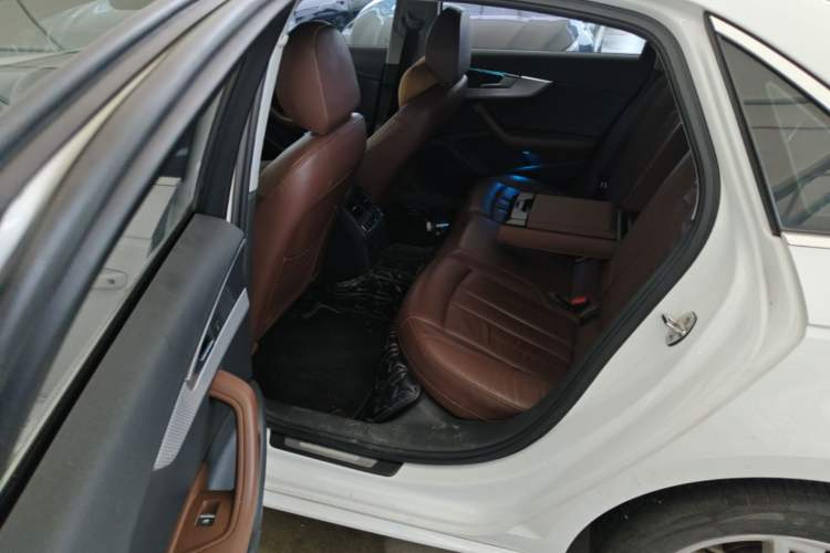 Used Audi A4L 2017 40 TFSI Fashion Model Left Rear Seat