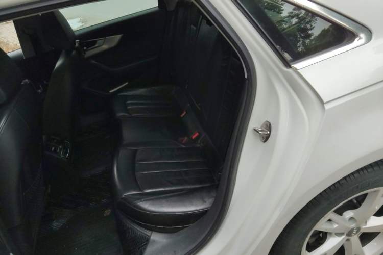 Used Audi A4L 2017 Plus 40 TFSI Fashion Model Left Rear Seat