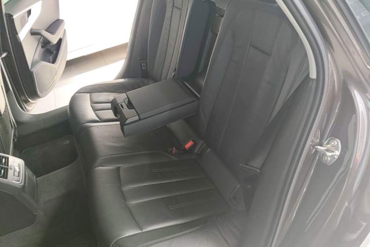 Used Audi A4L 2017 40 TFSI Fashion Model Left Rear Seat