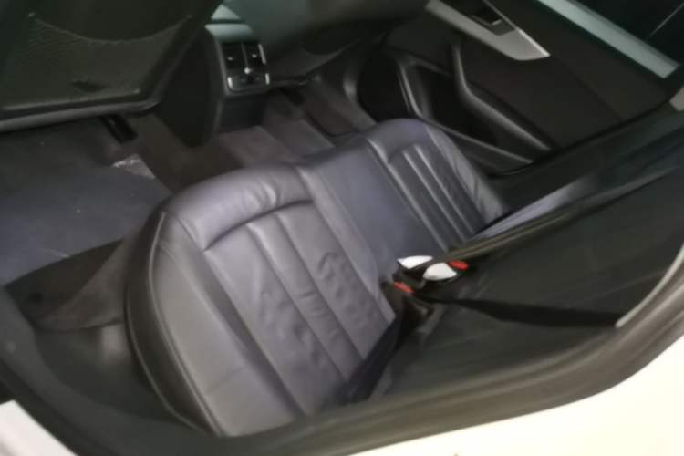 Used Audi A4L 2017 40 TFSI Fashion Model Left Rear Seat