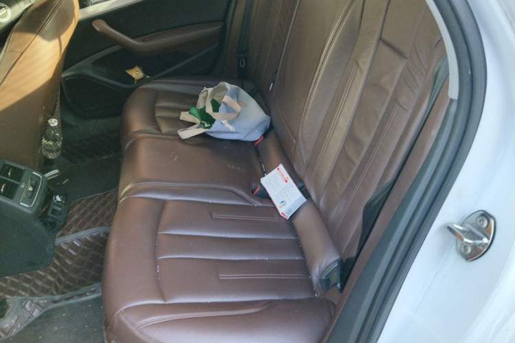 Used Audi A4L 2017 Plus 40 TFSI Fashion Model Left Rear Seat