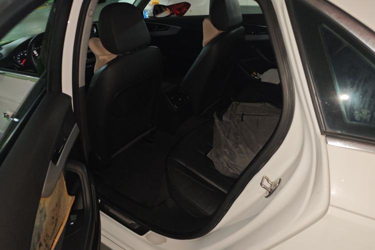 Used Audi A4L 2017 Plus 40 TFSI Fashion Model Left Rear Seat