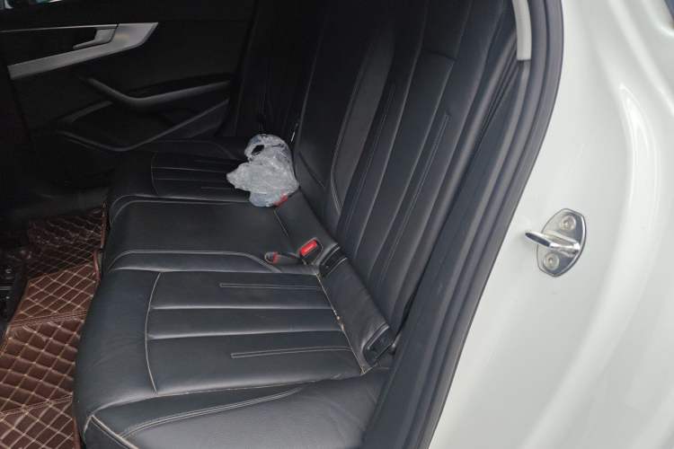 Used Audi A4L 2017 40 TFSI Fashion Model Left Rear Seat