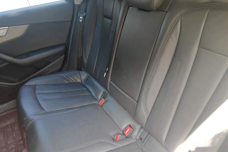 Used Audi A4L 2017 Plus 40 TFSI Ambition Model Left Rear Seat