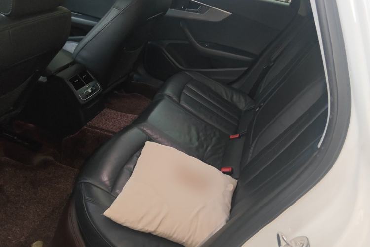 Used Audi A4L 2017 Plus 40 TFSI Fashion Model Left Rear Seat