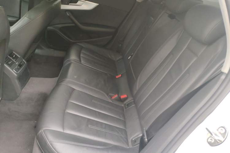 Used Audi A4L 2017 40 TFSI Fashion Model Left Rear Seat