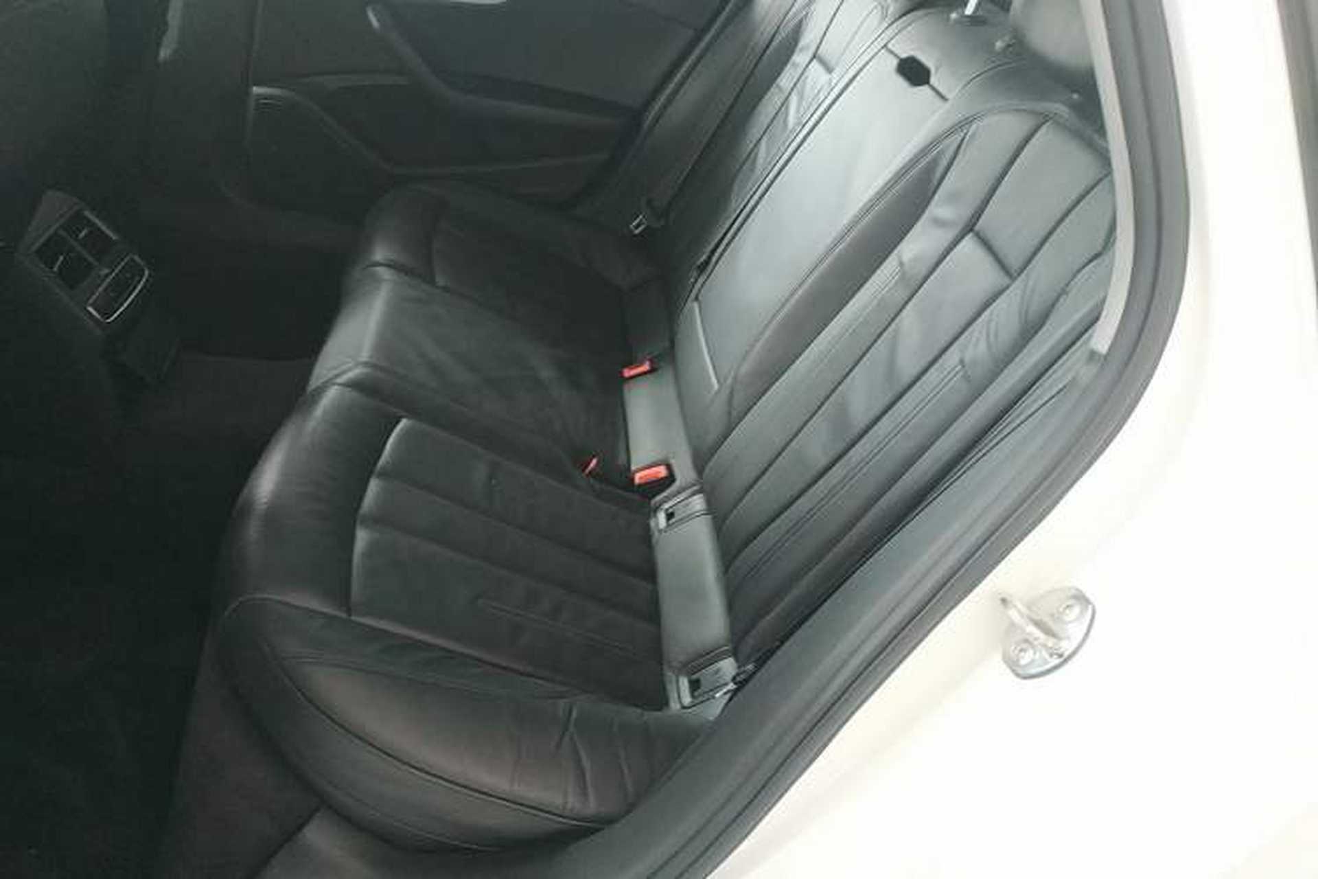 Used Audi A4L 2017 40 TFSI Fashion Model Left Rear Seat
