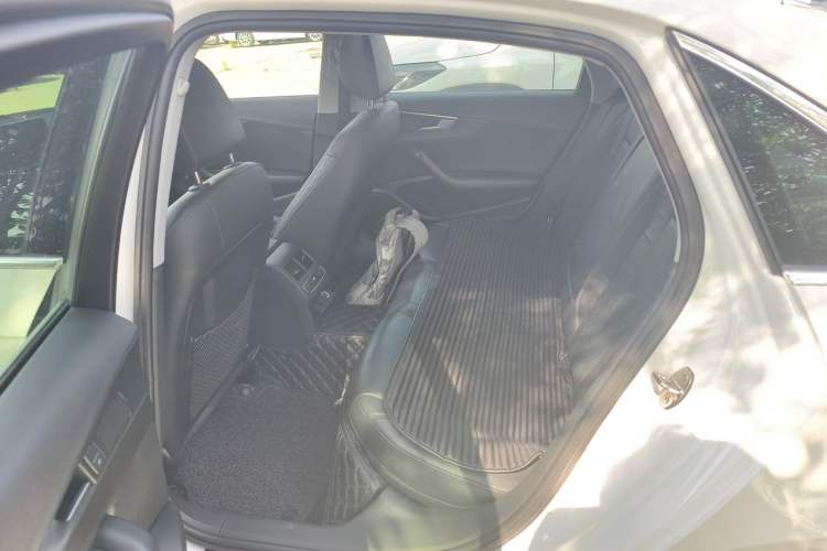 Used Audi A4L 2017 Plus 45 TFSI quattro Stylish Model Left Rear Seat