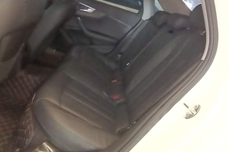 Used Audi A4L 2017 45 TFSI quattro Style Edition Left Rear Seat