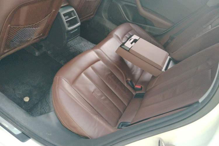 Used Audi A4L 2017 Plus 40 TFSI Fashion Model Left Rear Seat