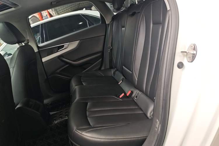 Used Audi A4L 2017 Plus 40 TFSI Ambition Model Left Rear Seat