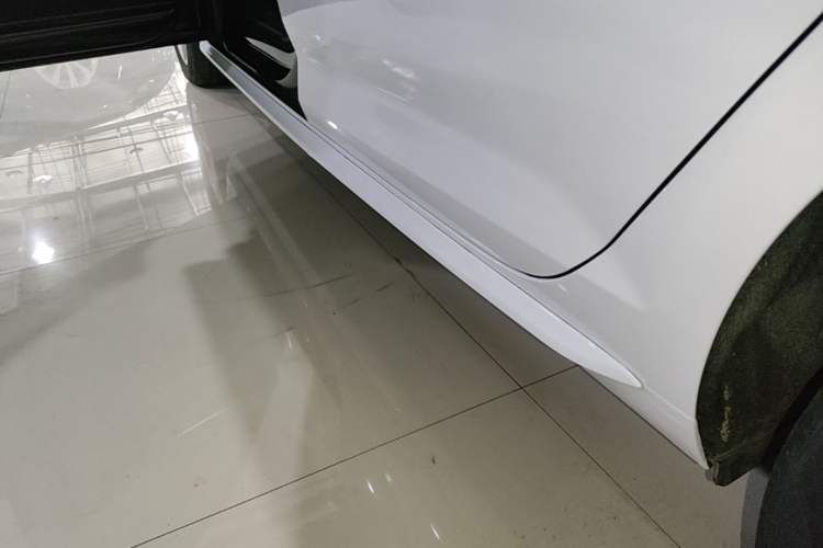 Used Audi A4L 2017 40 TFSI Fashion Model Left Side Sill