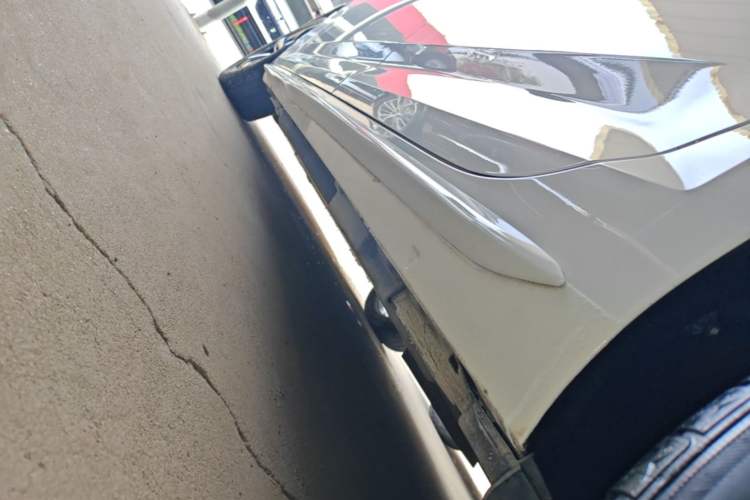 Used Audi A4L 2017 Plus 40 TFSI Ambition Model Left Side Sill