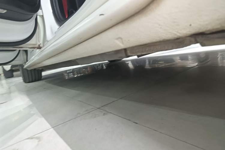 Used Audi A4L 2017 45 TFSI quattro Special Edition Left Side Sill