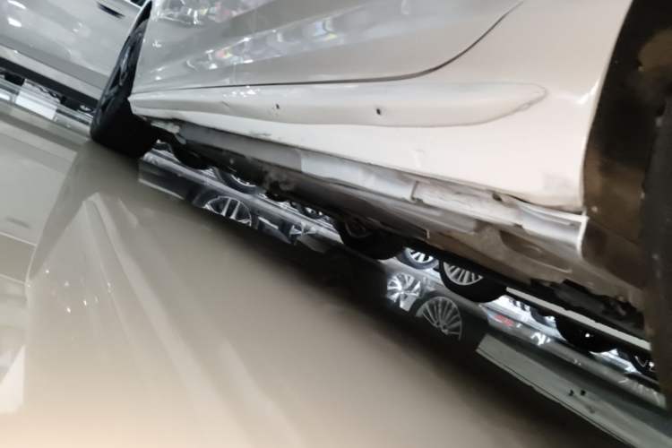 Used Audi A4L 2017 Plus 40 TFSI Ambition Model Left Side Sill