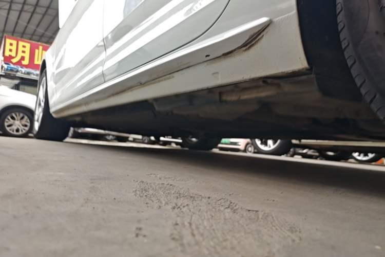 Used Audi A4L 2017 Plus 40 TFSI Ambition Model Left Side Sill
