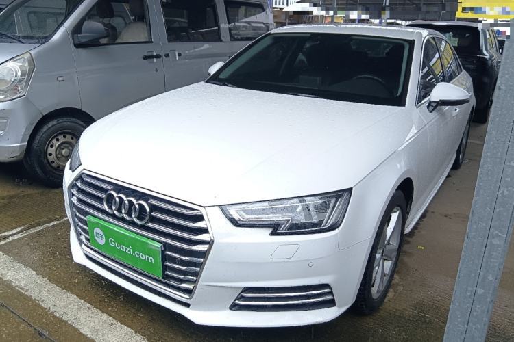 Used Audi A4L 2017 40 TFSI Fashion Model Guazi used car, China used car export, Used car for sale, Used Audi cars, Cheapest cars for sale