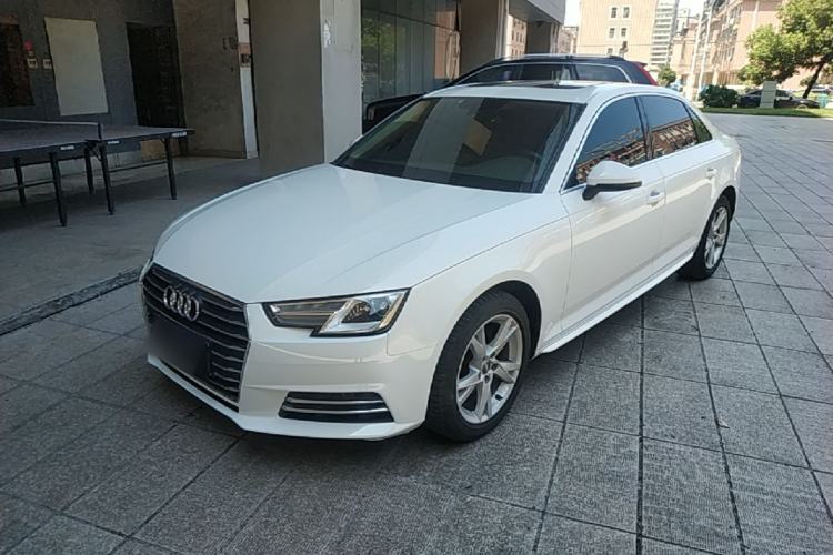 Used Audi A4L 2017 Plus 40 TFSI Ambition Model Guazi used car, China used car export, Used car for sale, Used Audi cars, Cheapest cars for sale