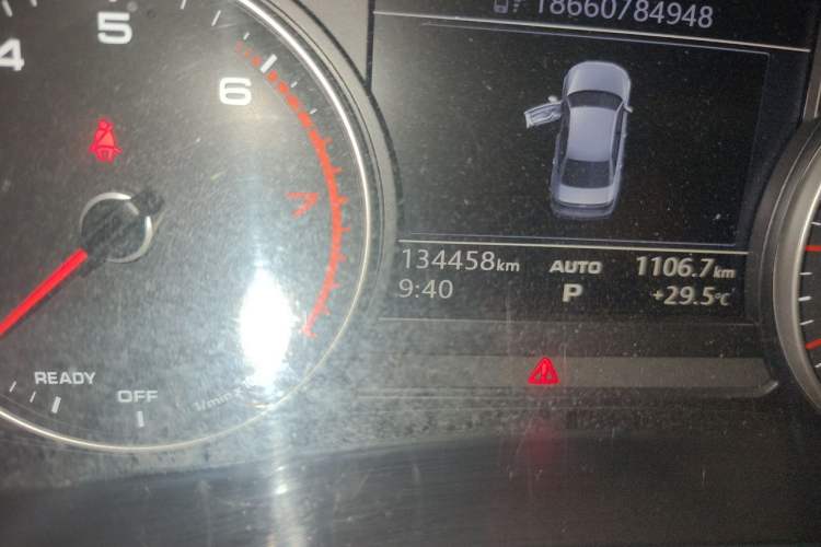 Used Audi A4L 2017 Plus 40 TFSI Ambition Model Odometer Close Up
