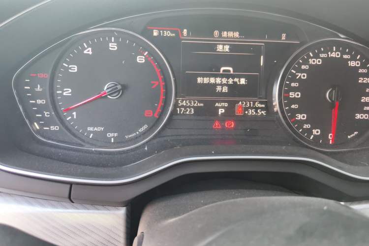 Used Audi A4L 2017 40 TFSI Style Edition Odometer Close Up