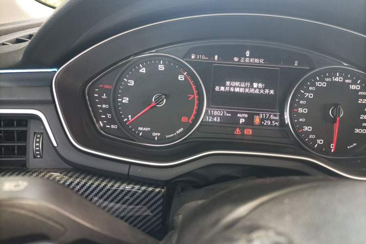 Used Audi A4L 2017 40 TFSI Ambition Edition Odometer Close Up