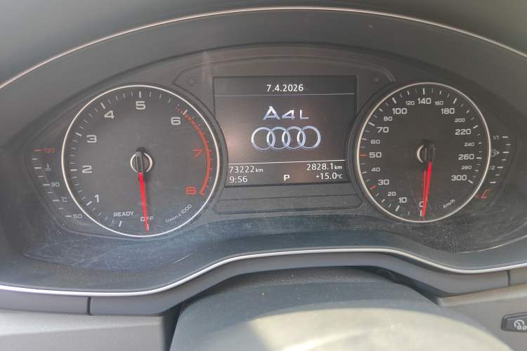 Used Audi A4L 2017 Plus 40 TFSI Ambition Model Odometer Close Up