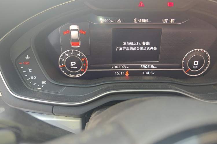 Used Audi A4L 2017 40 TFSI Sport Edition Odometer Close Up