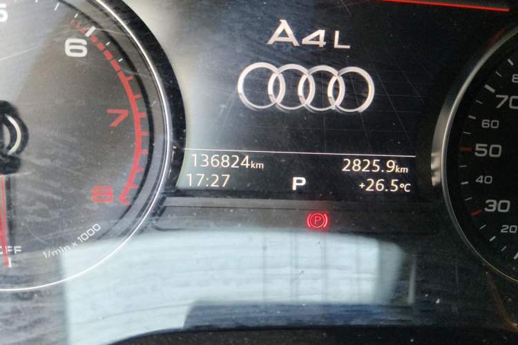 Used Audi A4L 2017 Plus 40 TFSI Fashion Model Odometer Close Up