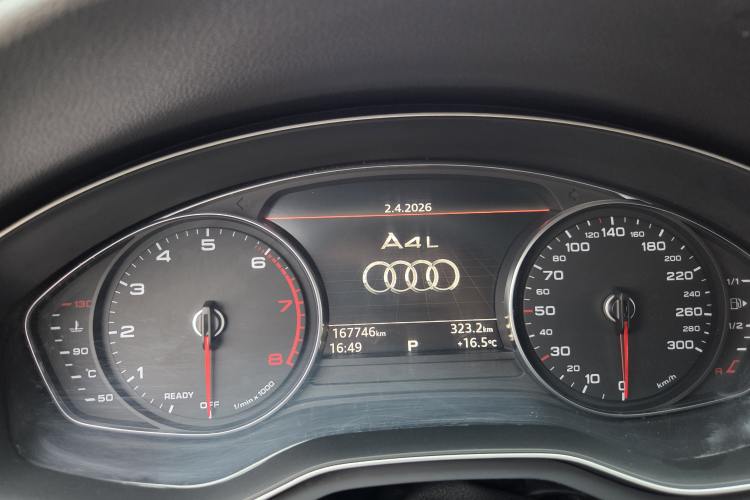 Used Audi A4L 2017 Plus 40 TFSI Fashion Model Odometer Close Up