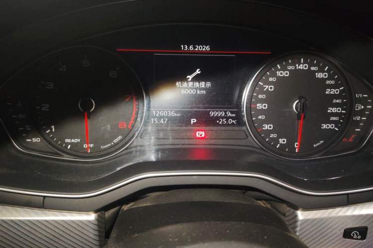 Used Audi A4L 2017 Plus 40 TFSI Ambition Model Odometer Close Up