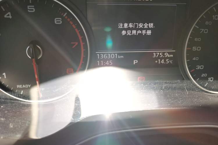 Used Audi A4L 2017 Plus 40 TFSI Ambition Model Odometer Close Up