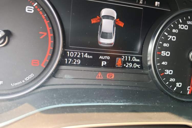 Used Audi A4L 2017 40 TFSI Style Edition Odometer Close Up