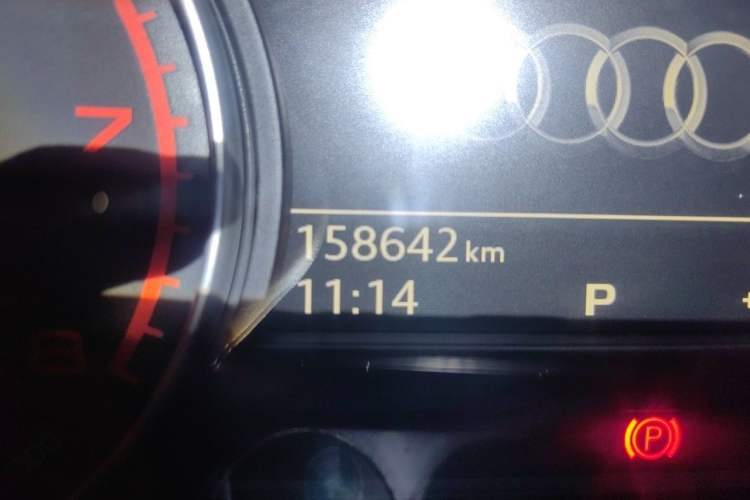Used Audi A4L 2017 40 TFSI Ambition Edition Odometer Close Up