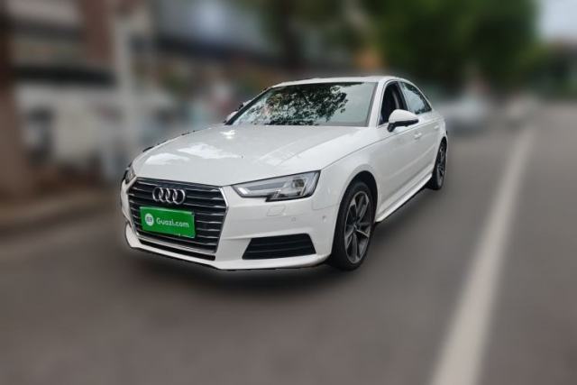 Audi A4L 2017 40 TFSI Ambition Edition с пробегом