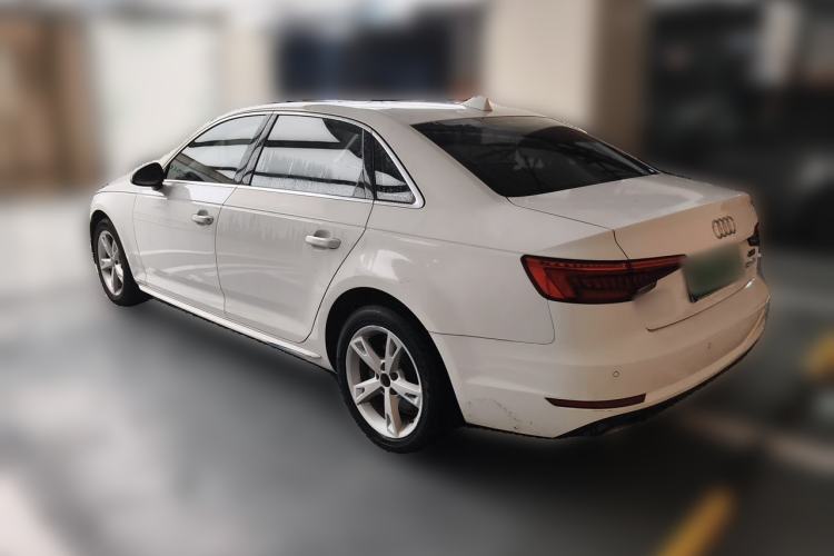 Used Audi A4L 2017 Plus 40 TFSI Fashion Model Rear Left 45 Deg